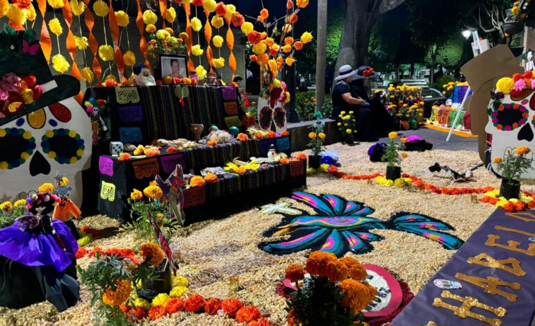 Emotiva Muestra de Ofrendas en el Arco de la Calzada