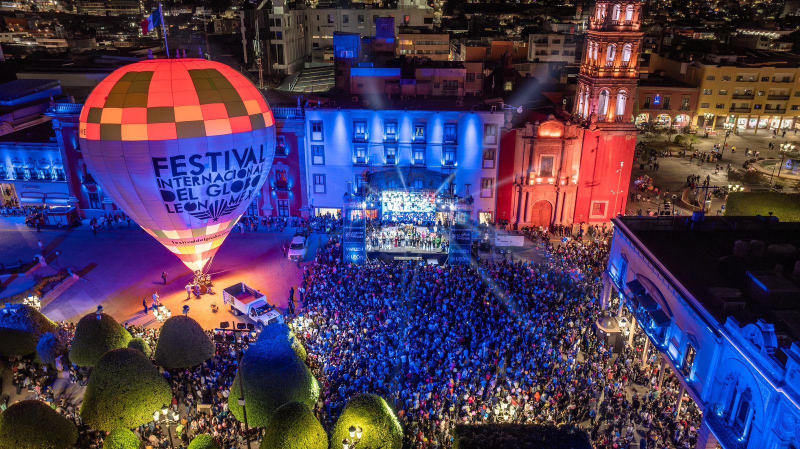 Opening del Festival Internacional del Globo: Una Noche que Enamora a León