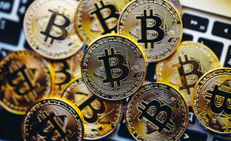 Bitcoin alcanza récord histórico de 94 mil dólares