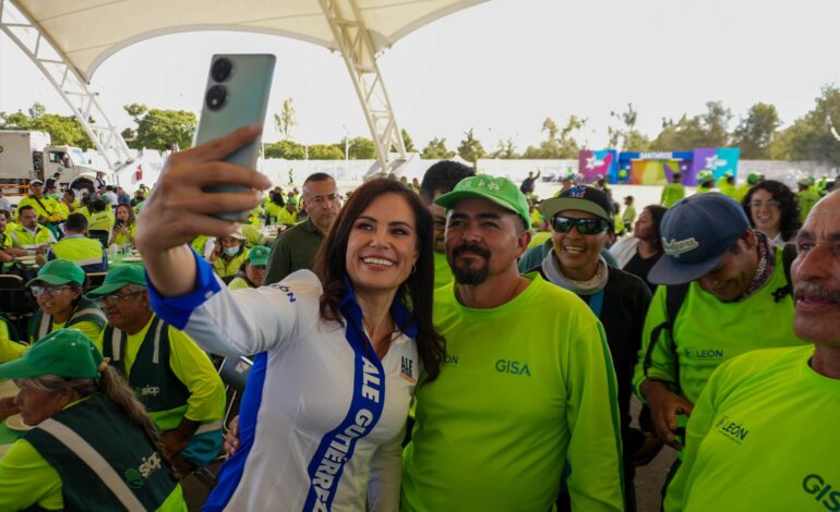 León celebra el esfuerzo de su equipo de limpieza y reafirma su compromiso ambiental