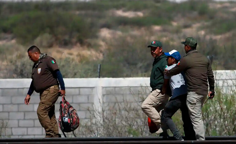 Arizona aprueba severa ley migratoria: la policía podrá detener y deportar a migrantes